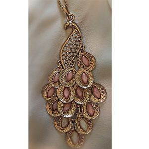 Antique Gold-Tone Peacock Necklace NWT ✨